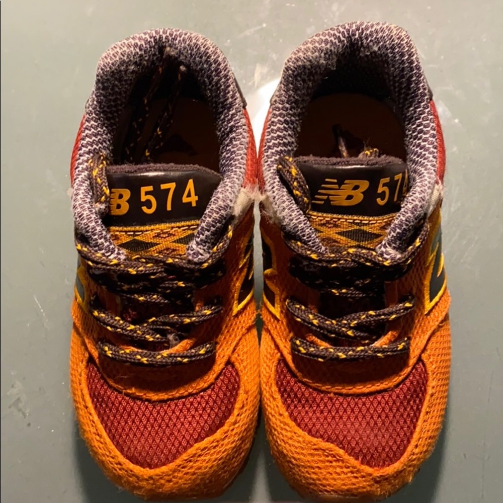 New Balance KL574T3I toddler shoes sz 6 orange